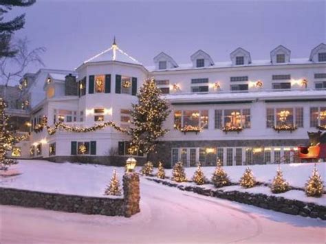 Mirror lake in - The Holidays at the Mirror Lake Inn. If Thanksgiving officially opens the winter season in Upstate New York, then December in Lake Placid means that all systems are go for a consistent four to five months of great fun on snow and ice. Of course, Christmas week is the highlight of the month for the families that spend the holidays in the ...